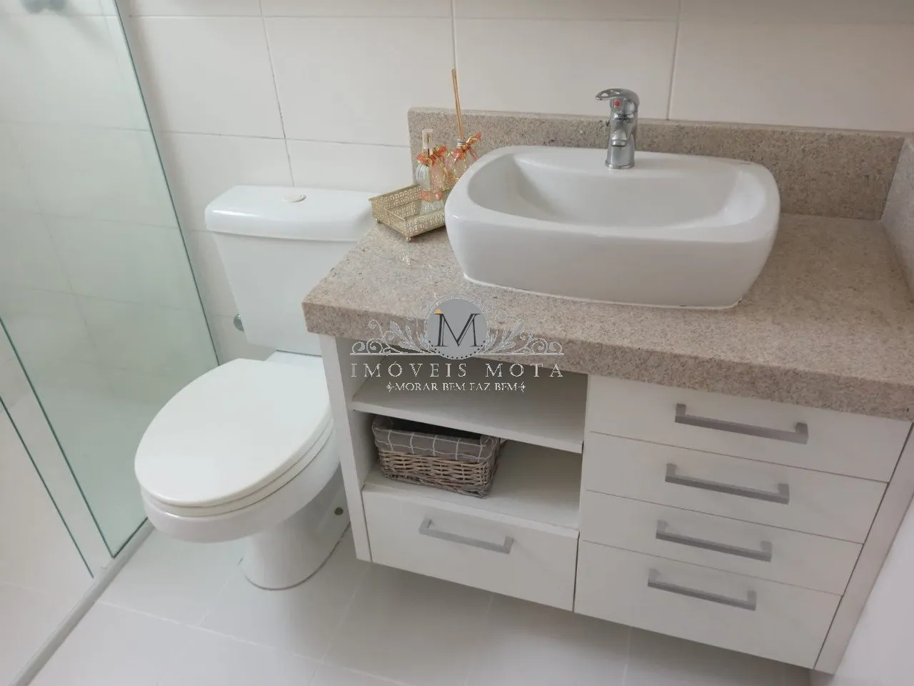 Departamento de 2 dormitorios con balcón cerrado con vidrio — photo 29