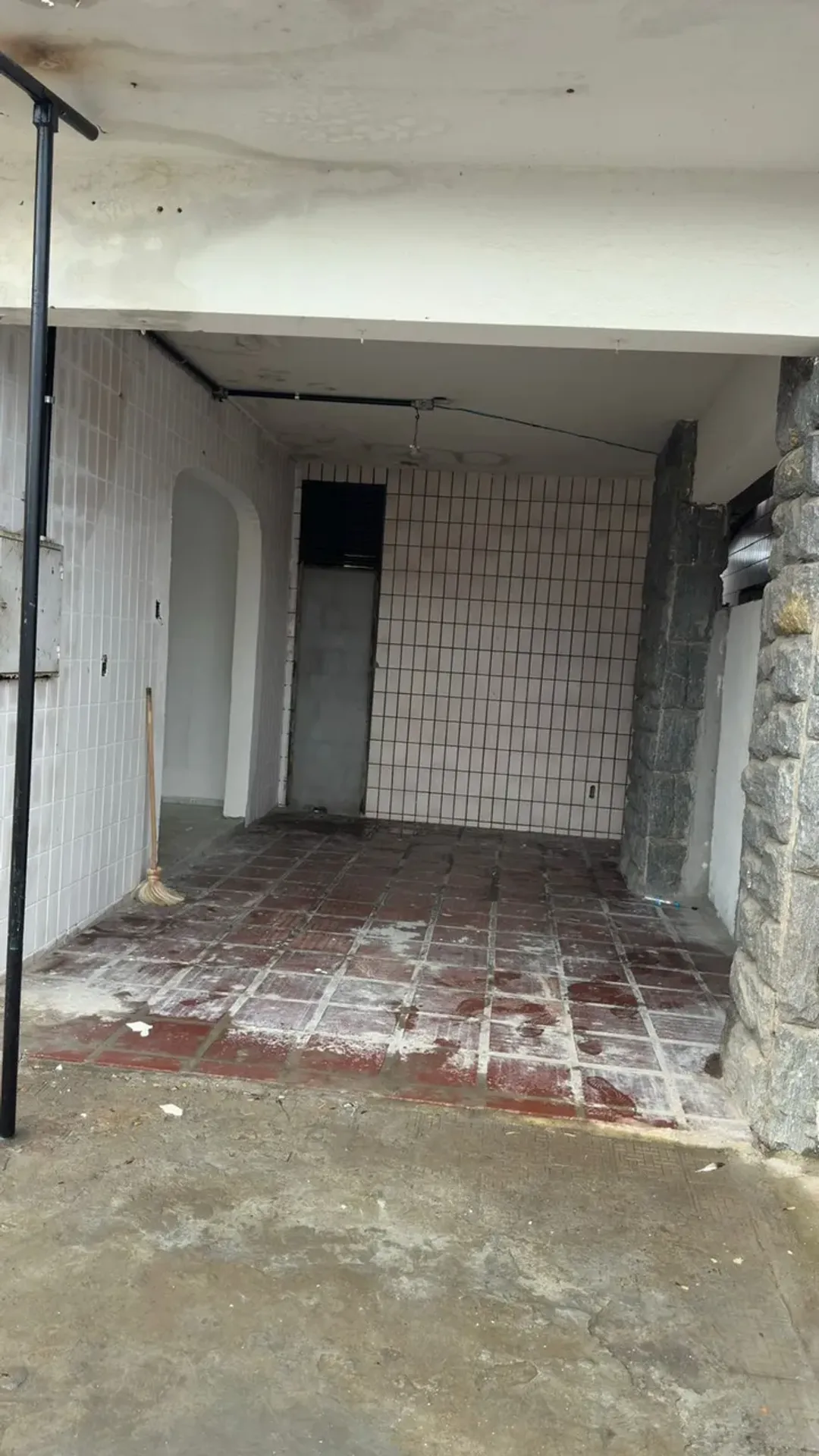 Rental house with 6 bedrooms and 3 bathrooms, 504 m² — photo 4