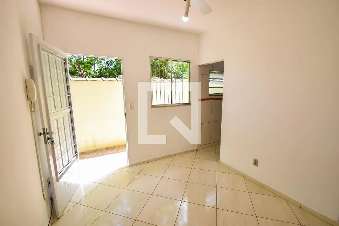 Casa de 40 m² com jardim e máquina de lavar — photo 9