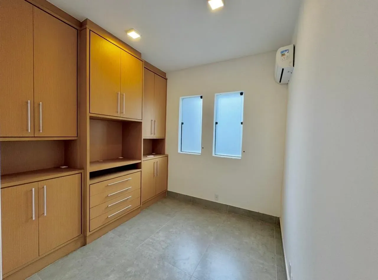 Casa com 5 quartos e 5 banheiros — photo 41