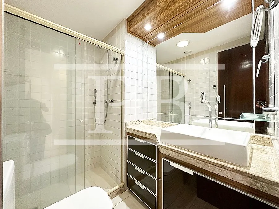 Furnished 2-bedroom apartment with 3 bathrooms — photo 2