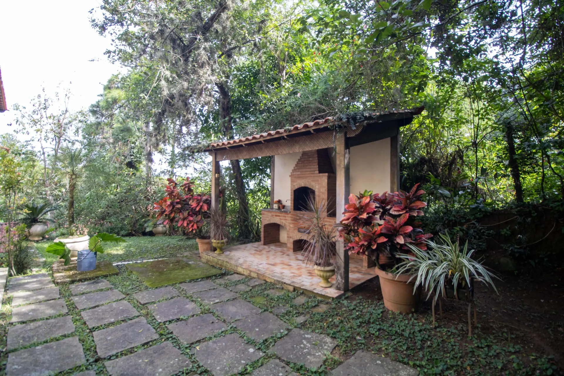 Furnished house with 4 bedrooms and balcony BBQ — photo 11