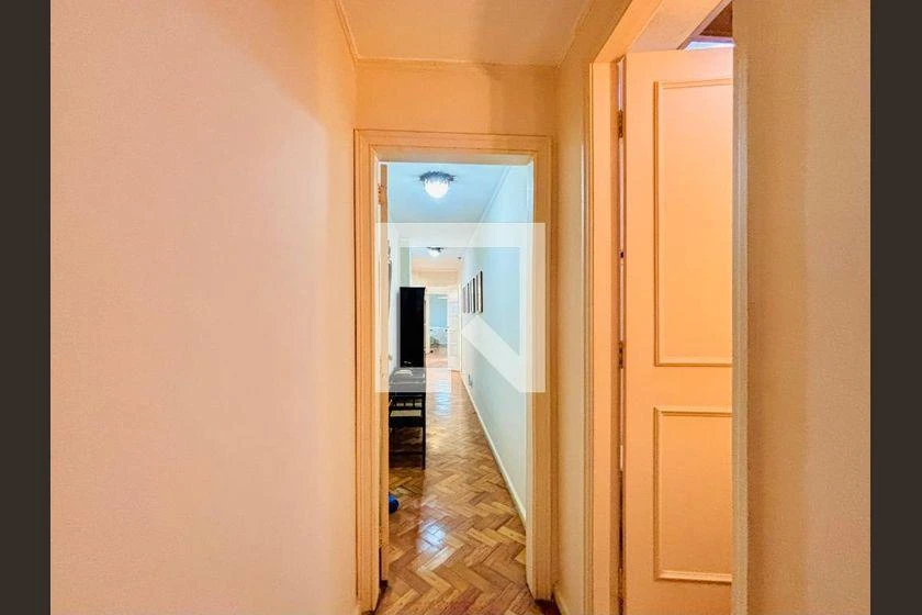Furnished apartment, 348 m², with a glass-enclosed balcony — photo 38