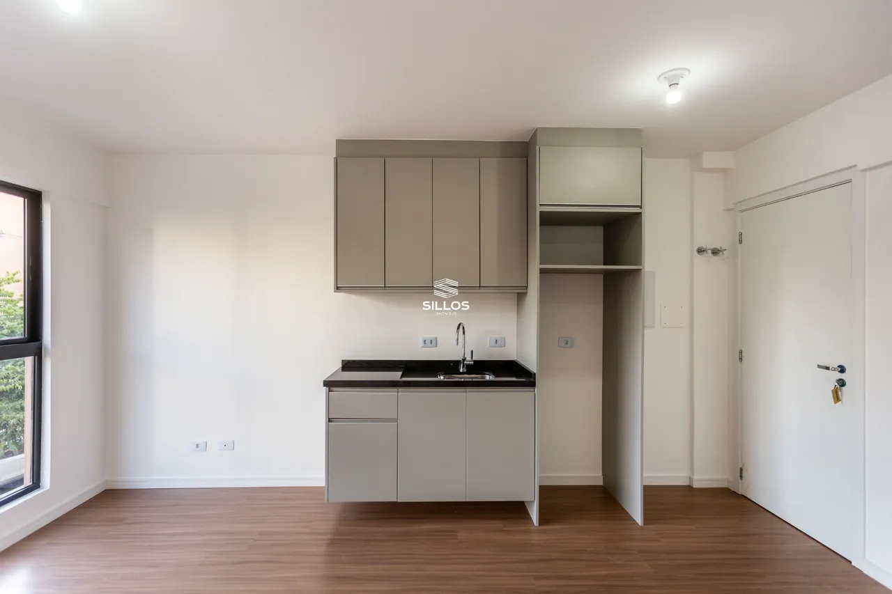 1-bedroom apartment with 42 m² and a compact kitchenette — photo 4