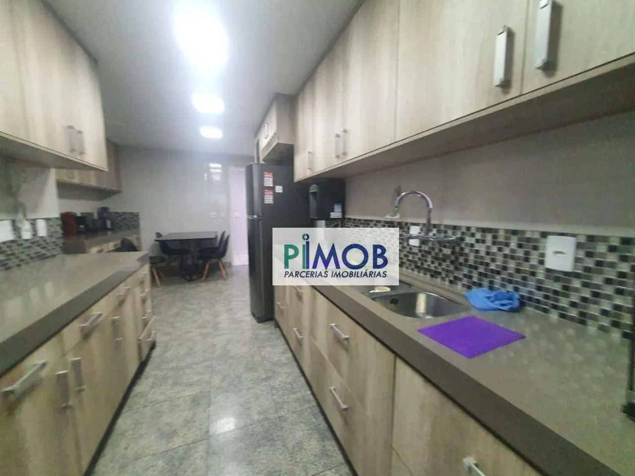 Apartment with 4 bedrooms and 5 bathrooms, 260 m² — photo 3