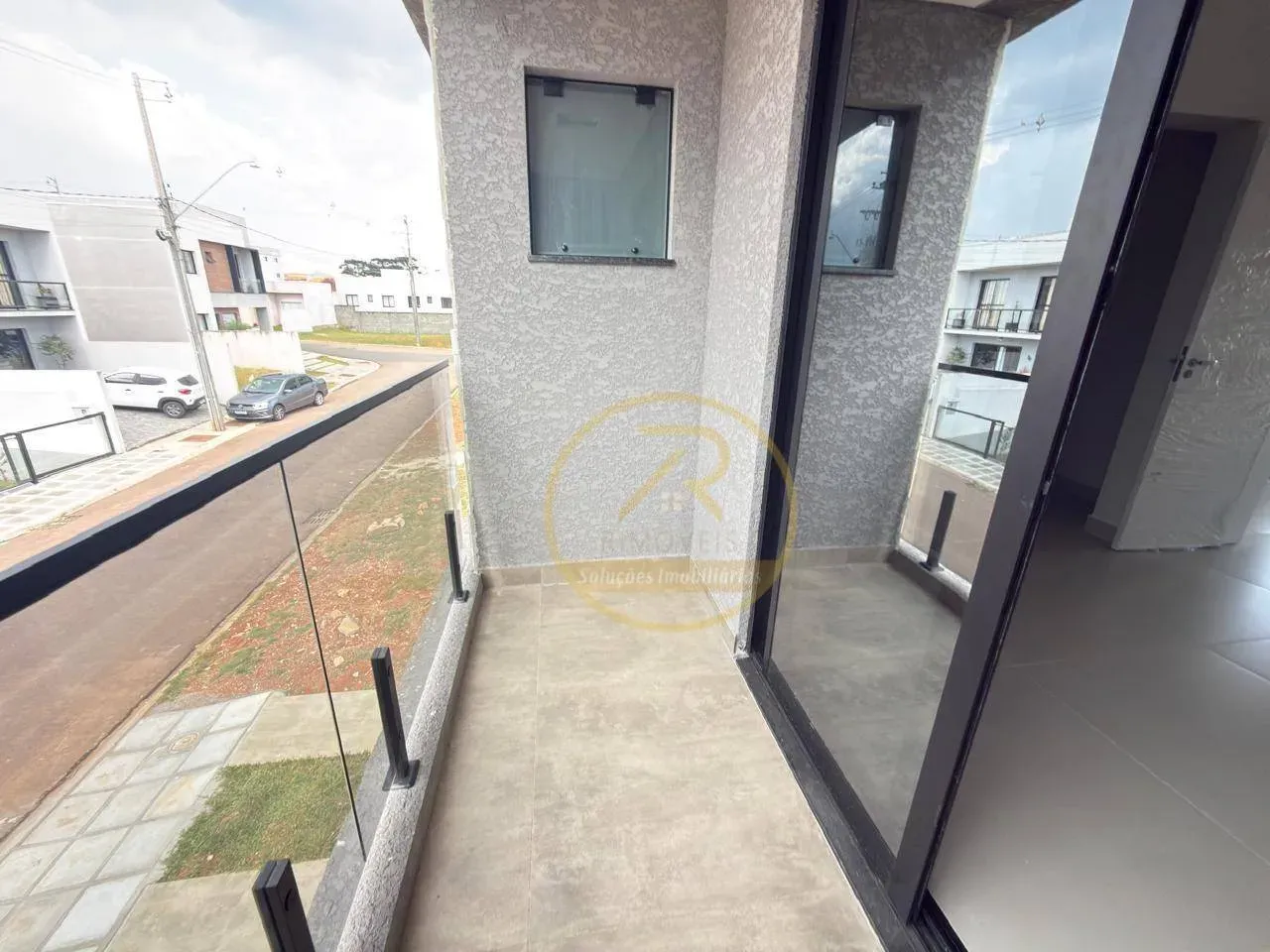 House 100 m² with 3 bedrooms and 2 parking spots — photo 15