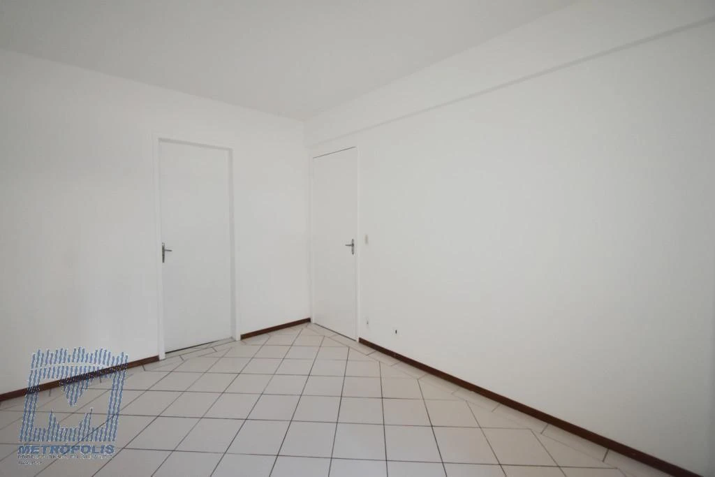 Пральна машина та 1 спальня: квартира 48 м² — photo 9
