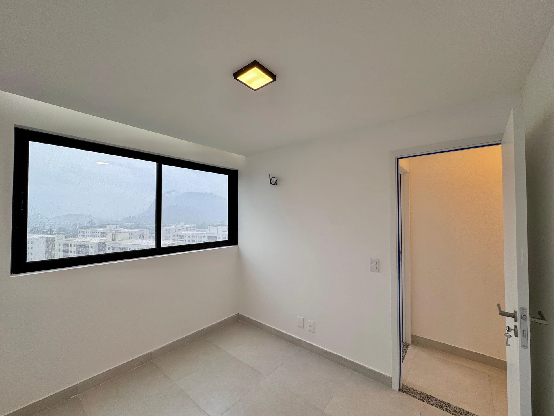 Apartamento amueblado de 3 dormitorios con balcón — photo 73