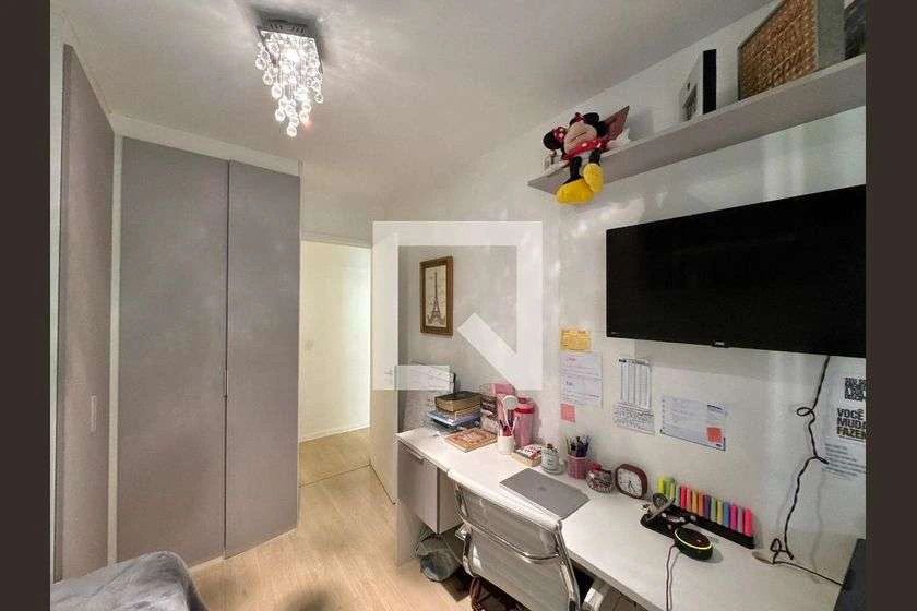 Rental apartment with 3 bedrooms, balcony 94 m² — photo 27