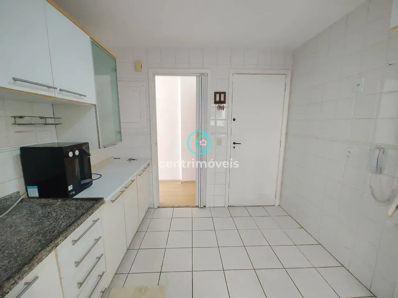 Rental apartment with 3 bedrooms and 1 suite — photo 40