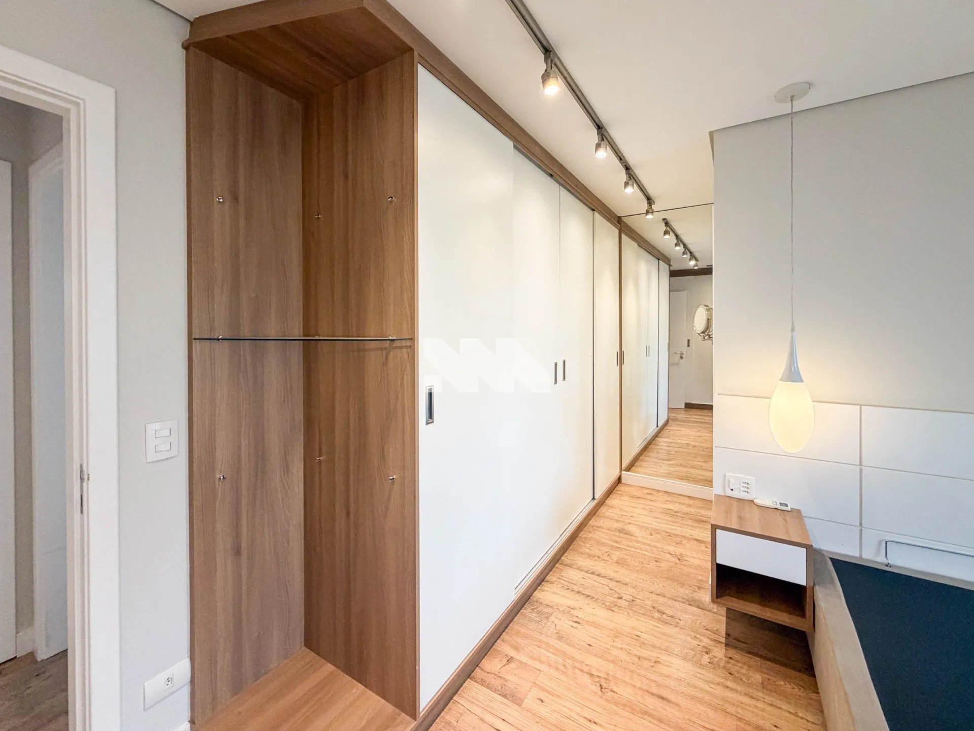 Furnished 180 m² apartment with 3 bedrooms and garden — photo 33
