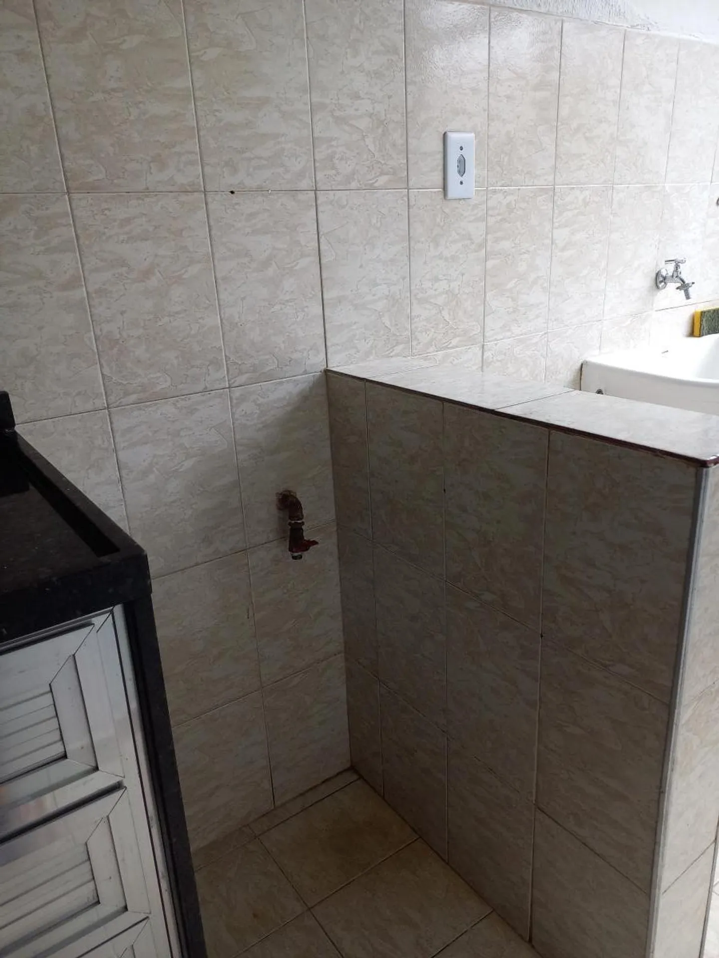 2-bedroom apartment with enclosed kitchen and 1 parking spot — photo 17