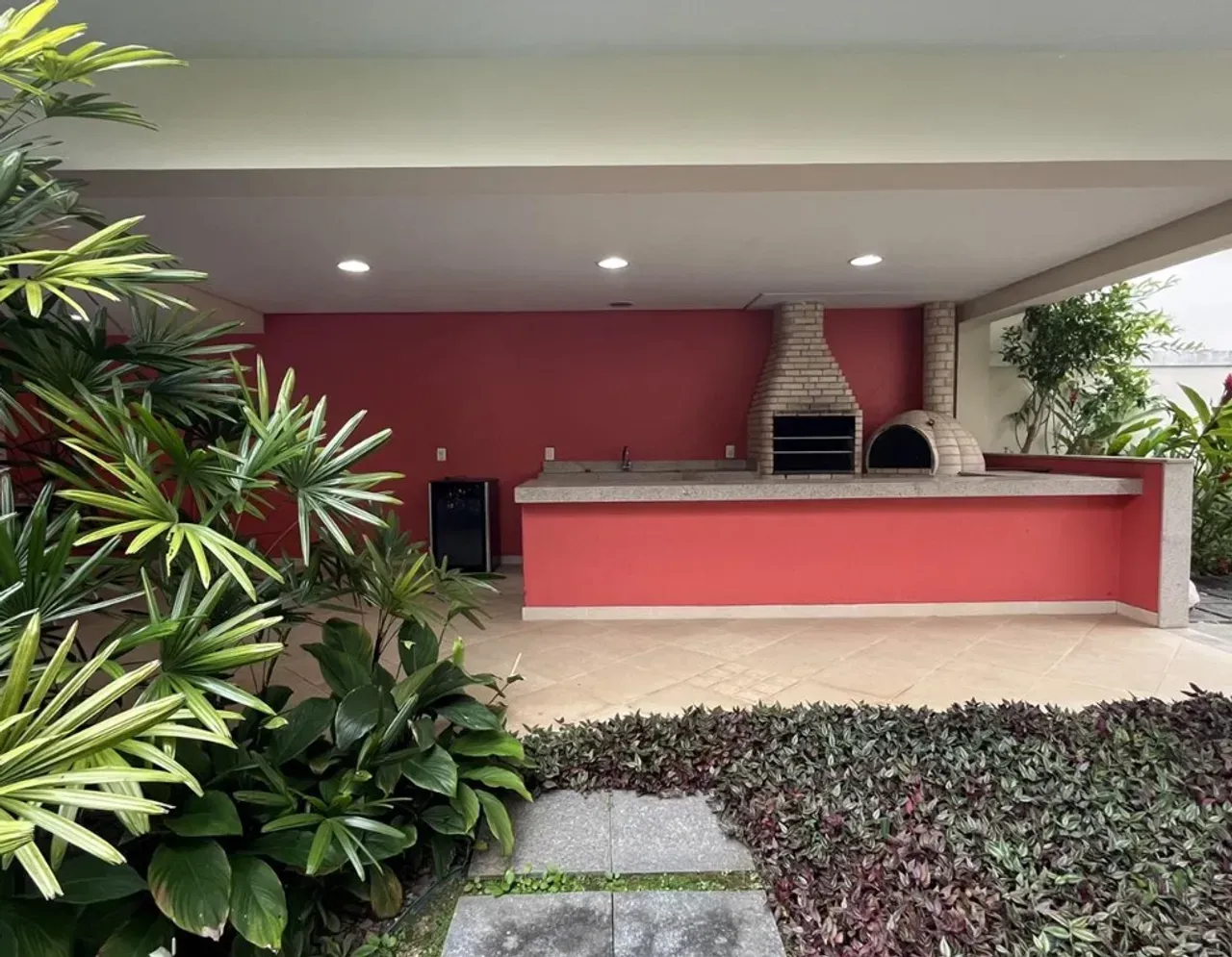 House with 5 bedrooms and 5 bathrooms, 830 m² — photo 4