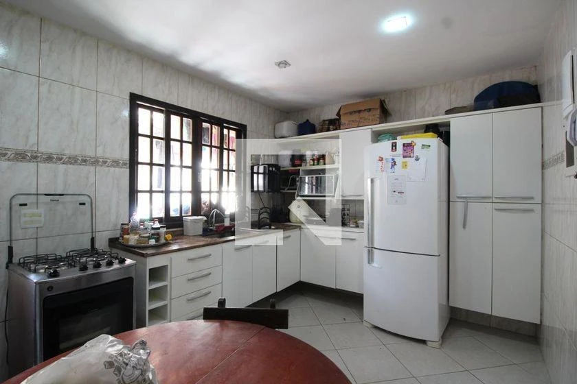 Furnished 140 m² house with 3 bedrooms and 3 bathrooms — photo 5