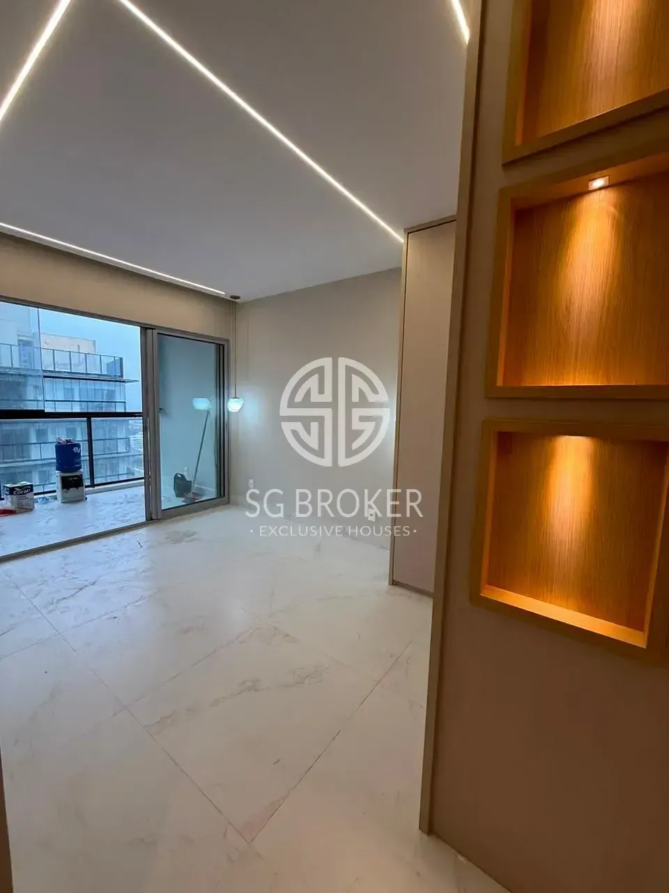 154 m² apartment with 2 bedrooms and a balcony — photo 6