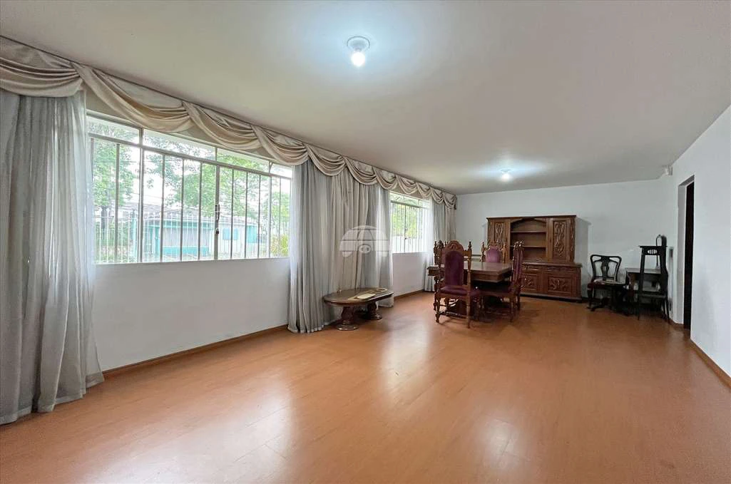 Rental house with 4 bedrooms and 191 m²