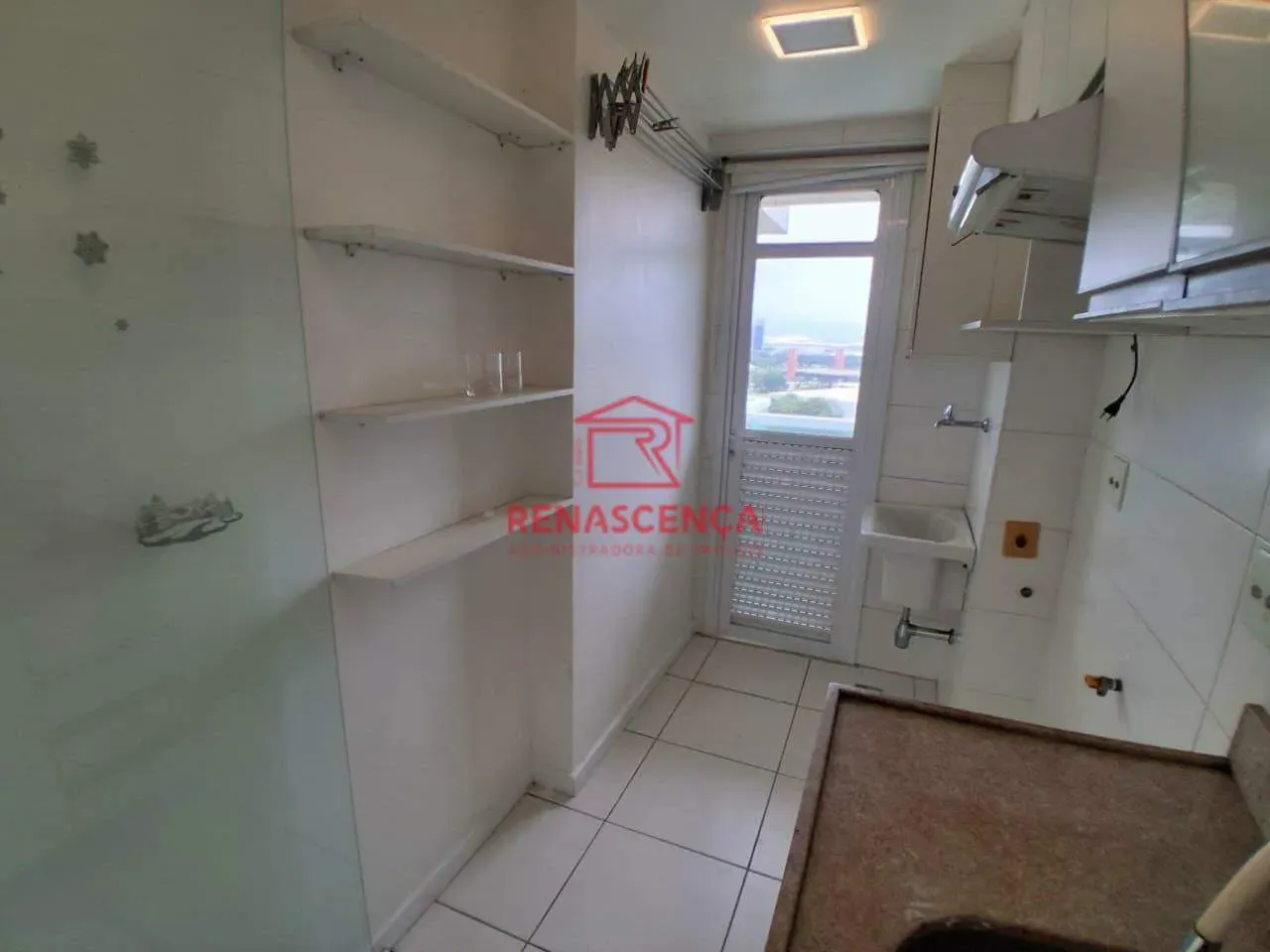 Квартира з 2 спальнями та балконом — photo 22