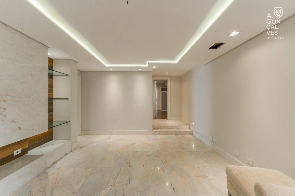 Робоче місце та 5 спалень: квартира 442 м² — photo 39