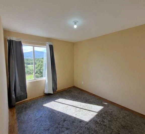 1-bedroom apartment with parking and 48 m² floor area — photo 4