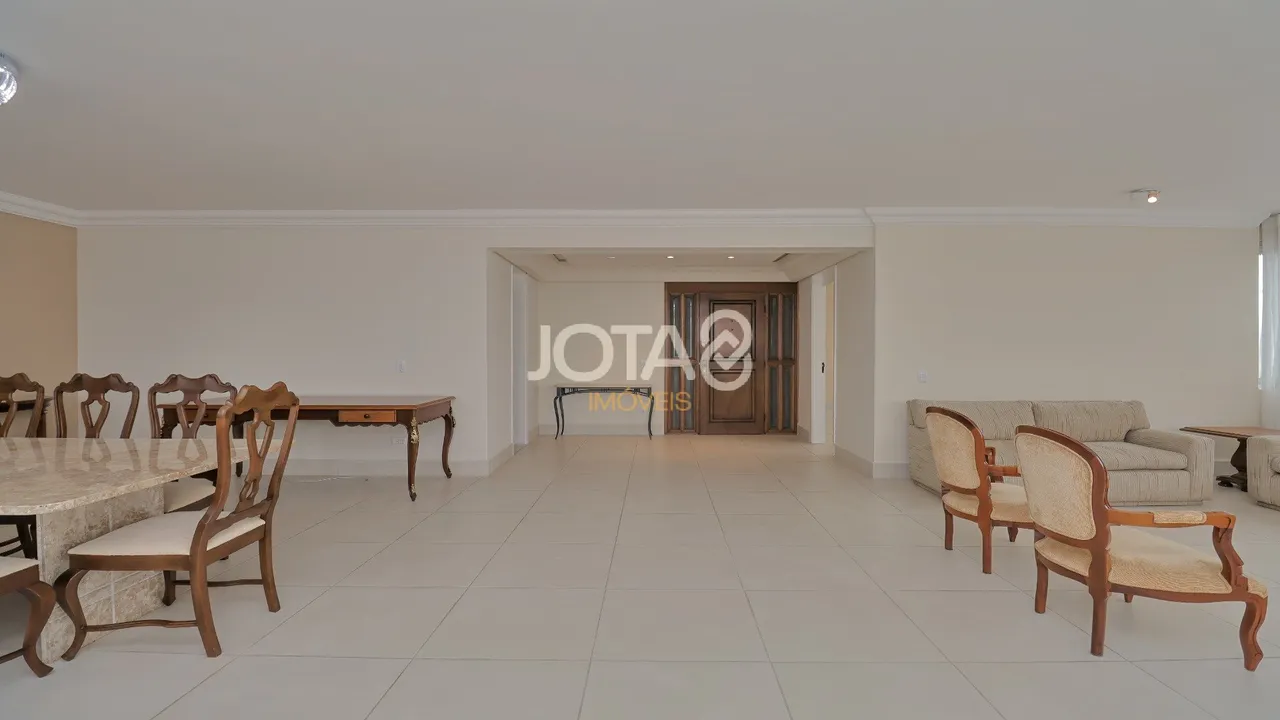 387 m² apartment with 3 bedrooms and a great open kitchen — photo 3