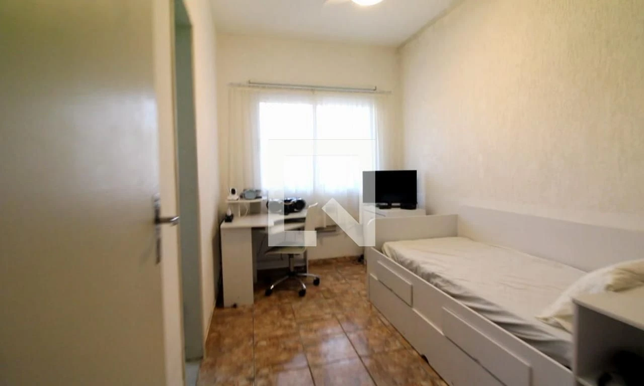 Furnished house with 2 bedrooms and 2 parking spaces — photo 30