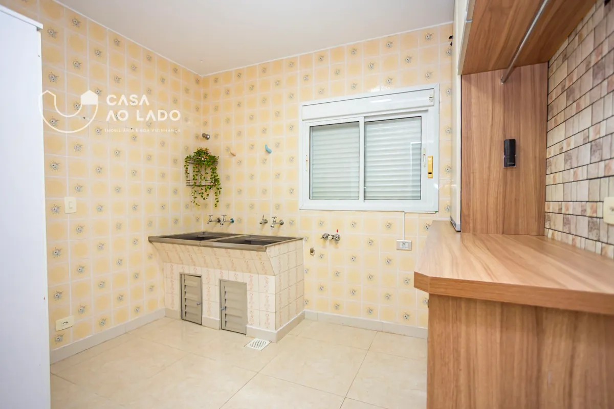 House with 4 bedrooms and 4 bathrooms, 315 m² — photo 40
