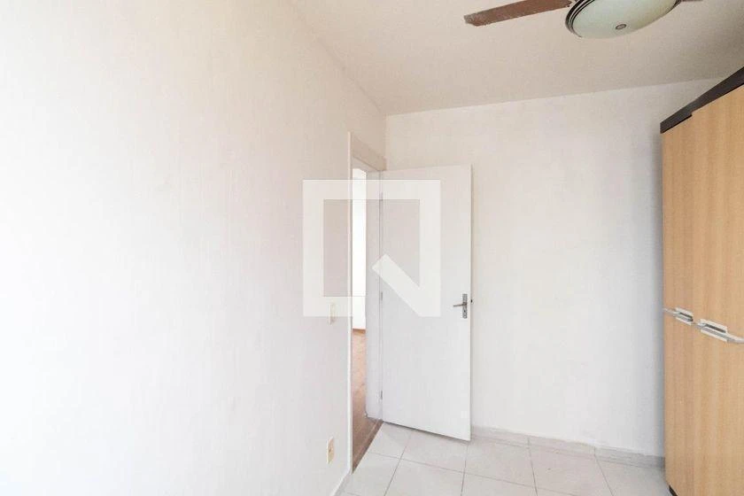 Apartamento de 2 quartos em condomínio com piscina — photo 12