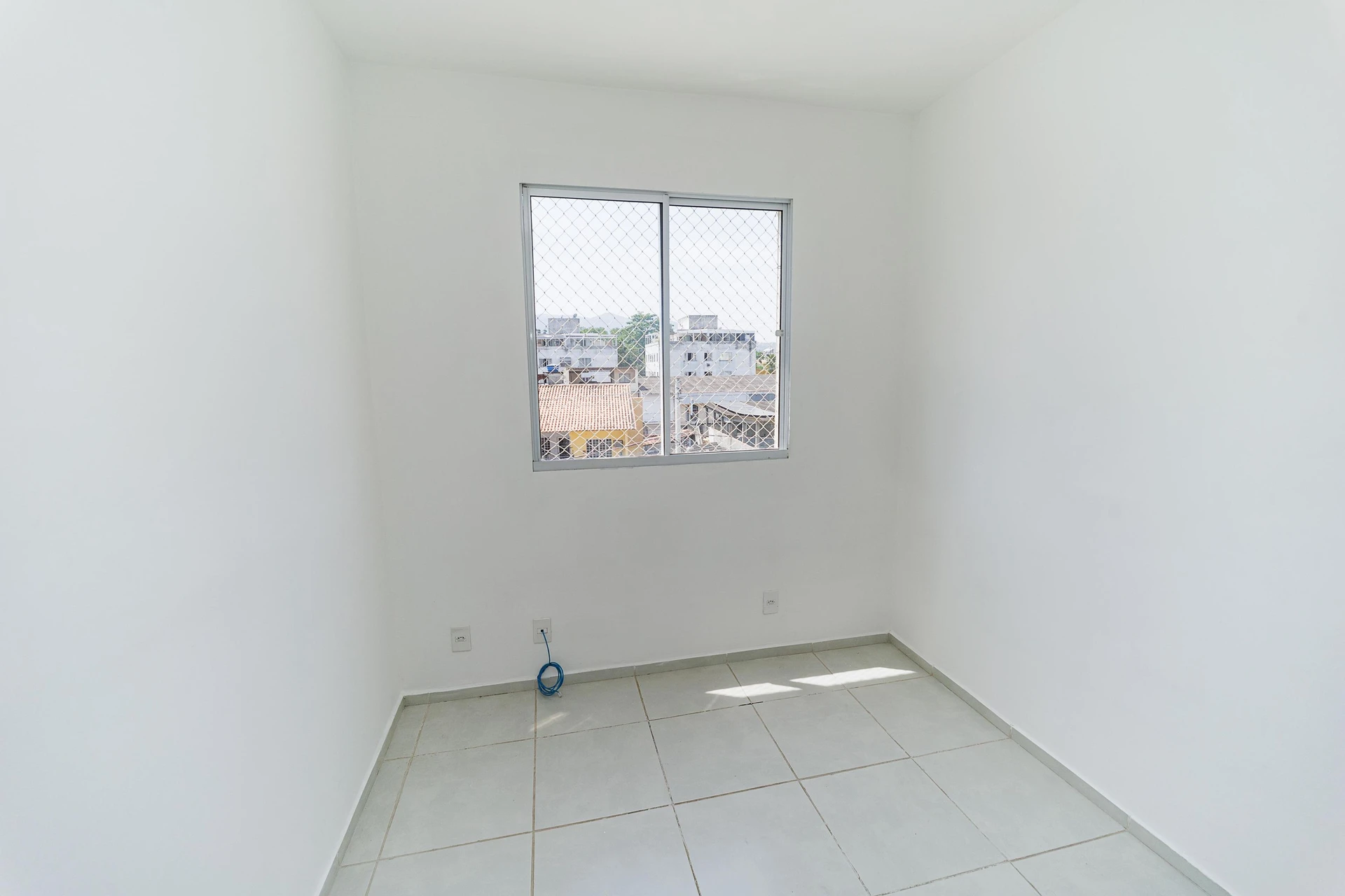 Apartamento de 2 quartos em condomínio com piscina — photo 9
