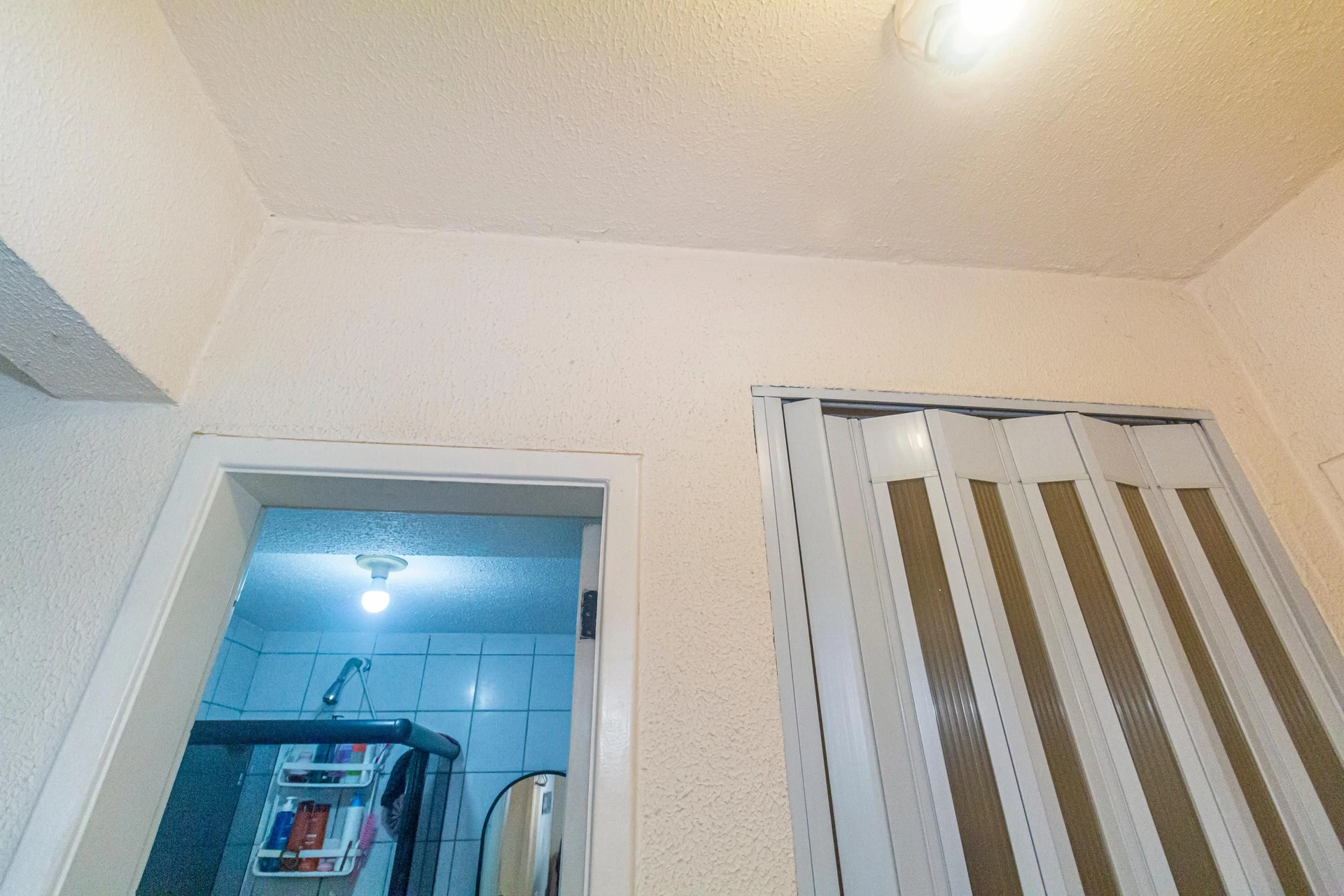 2-bedroom apartment in a building with a sauna — photo 34