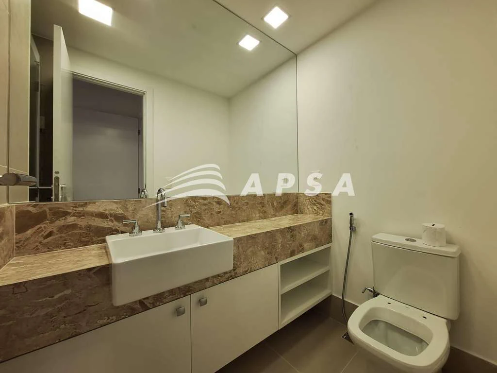 74 m² apartment with 2 en-suite bedrooms and 2 parking — photo 2