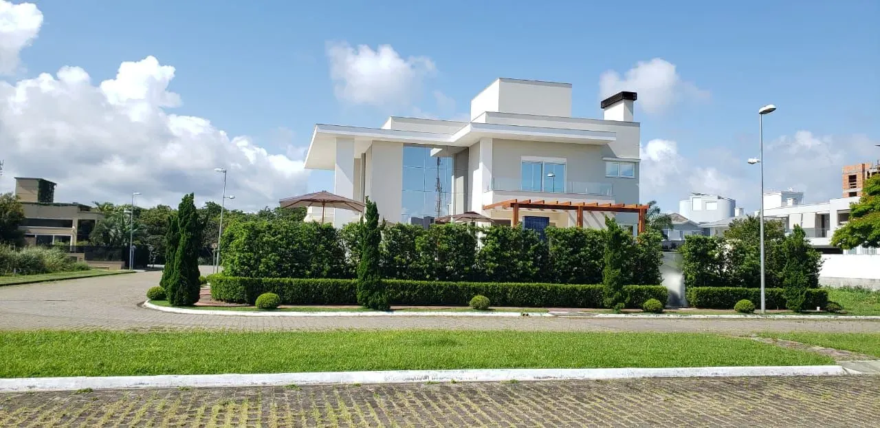 Casa amueblada con 5 suites y 700 m² — photo 8