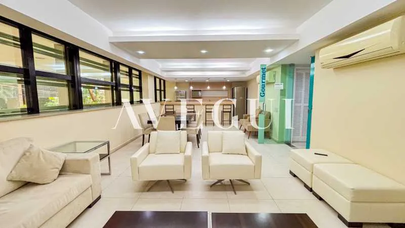 2-bedroom apartment with glassed-in balcony and 4 parking — photo 28