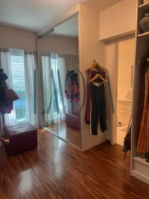 Apartamento mobiliado com 4 quartos e 5 banheiros — photo 7