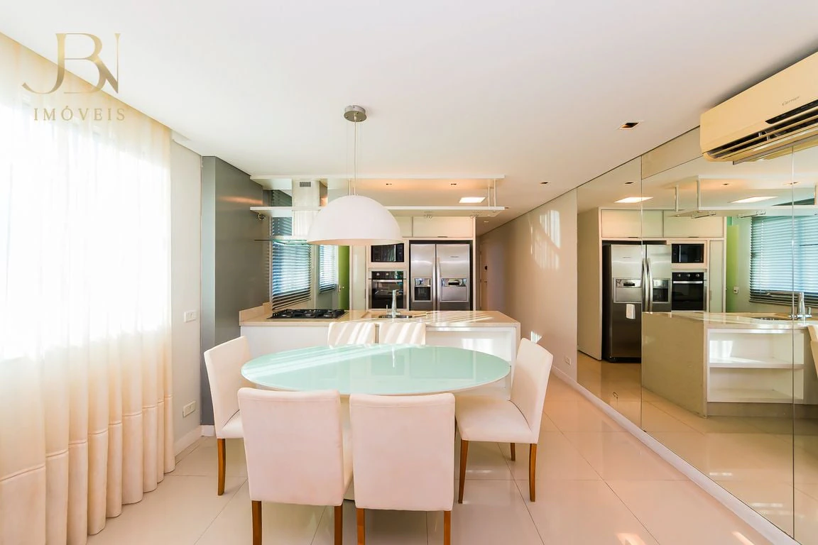 Apartamento mobiliado de 1 quarto com suíte e 2 vagas — photo 5