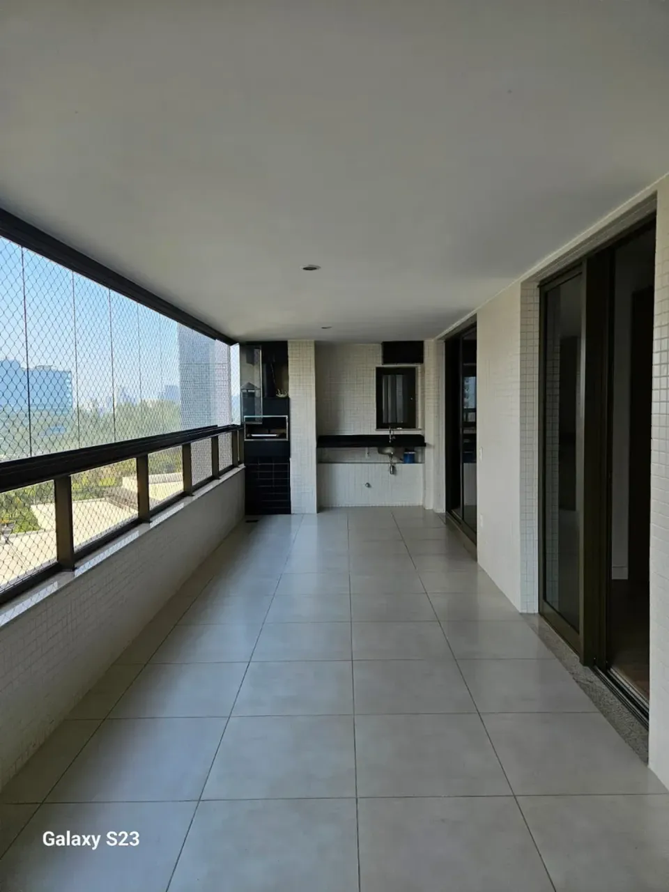 Apartment with 3 bedrooms and 3 bathrooms and 2 parking spots — photo 15