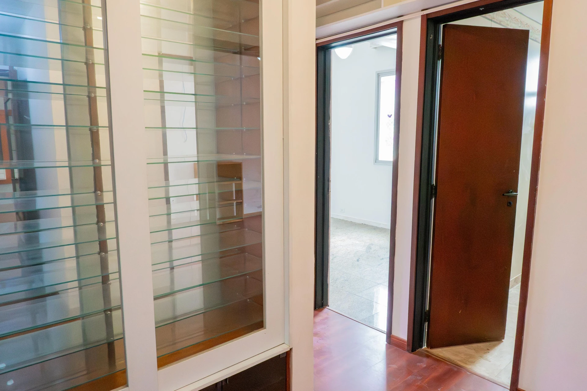 4-bedroom apartment with a mountain view in Rio de Janeiro — photo 3