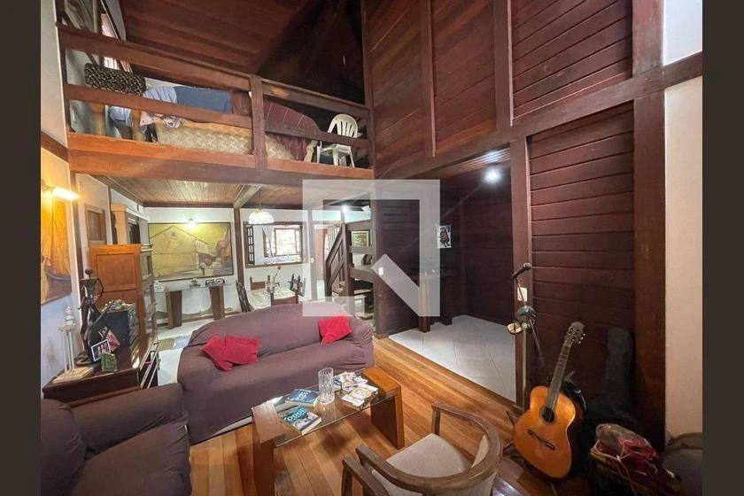 Furnished 245 m² house with 4 bedrooms and balcony grill