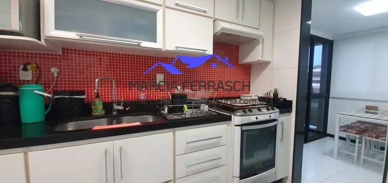 Apartamento com 3 quartos e cozinha integrada moderna — photo 22