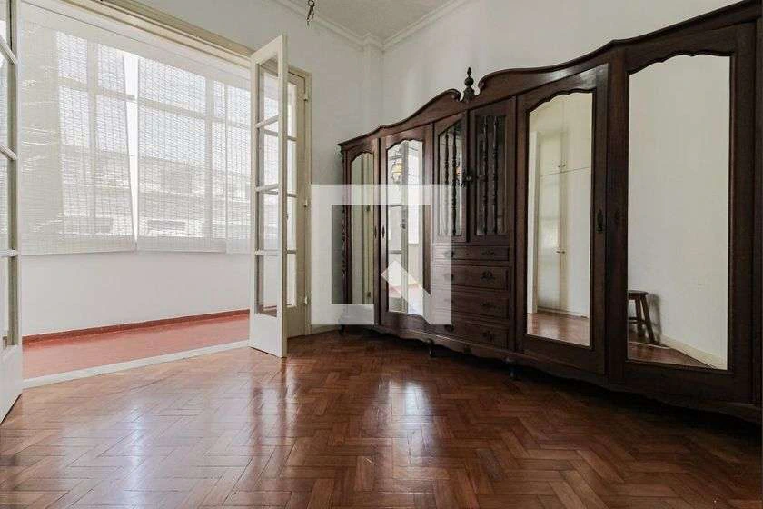 Rental apartment with 3 bedrooms, 160 m² and balcony — photo 26