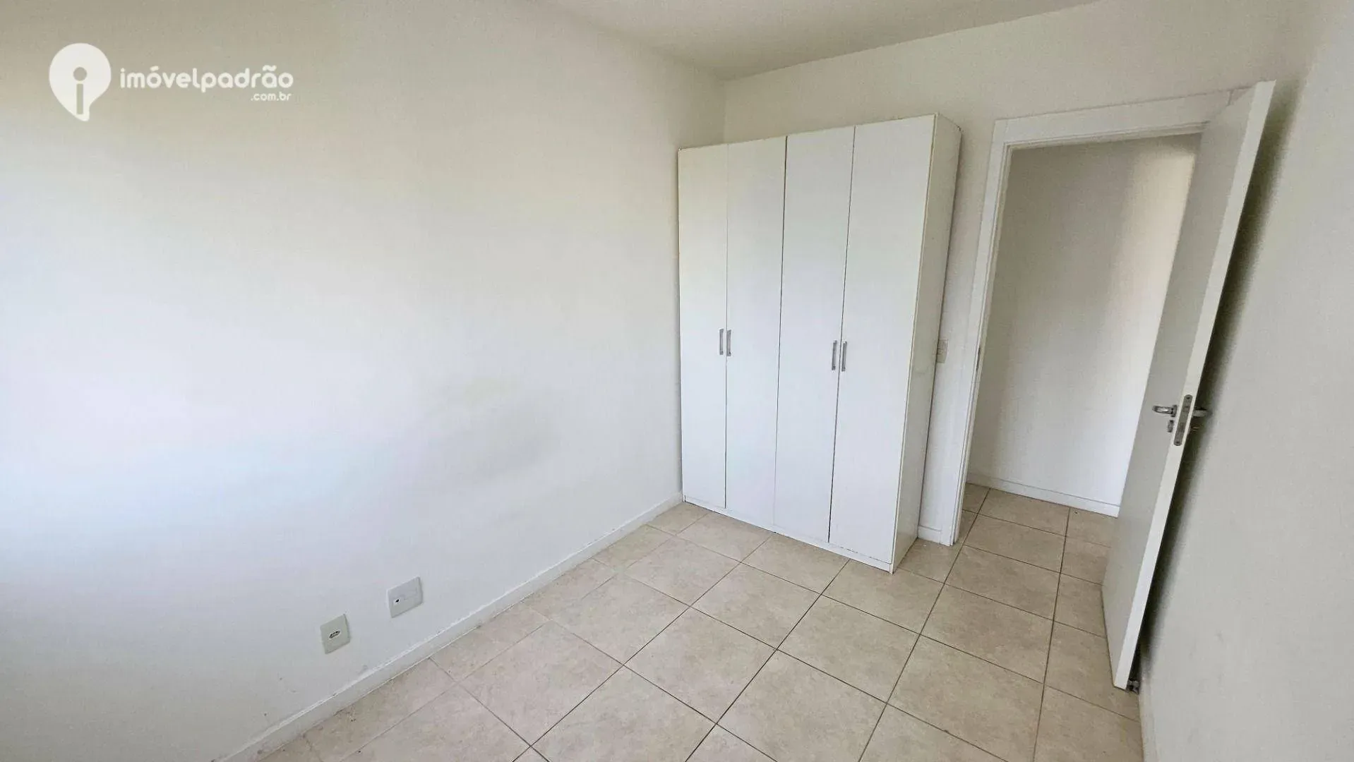 Furnished 2-bedroom apartment with enclosed balcony — photo 42