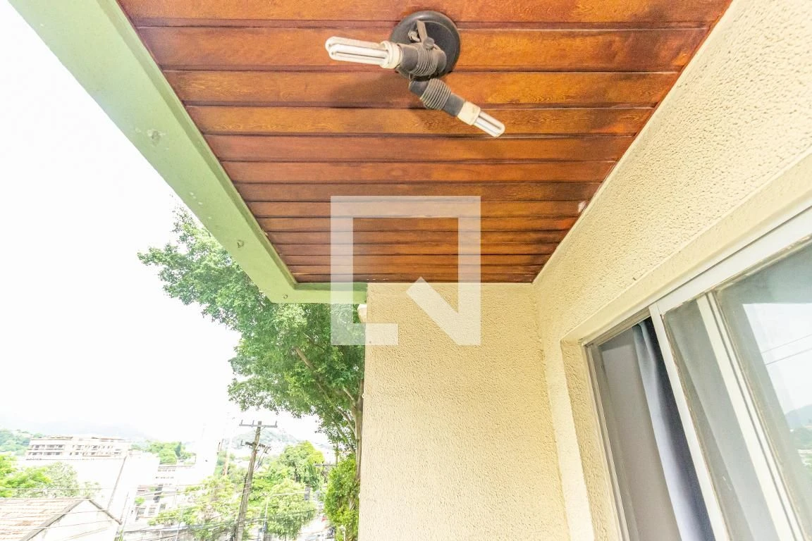 Furnished apartment with 2 bedrooms and a balcony — photo 39