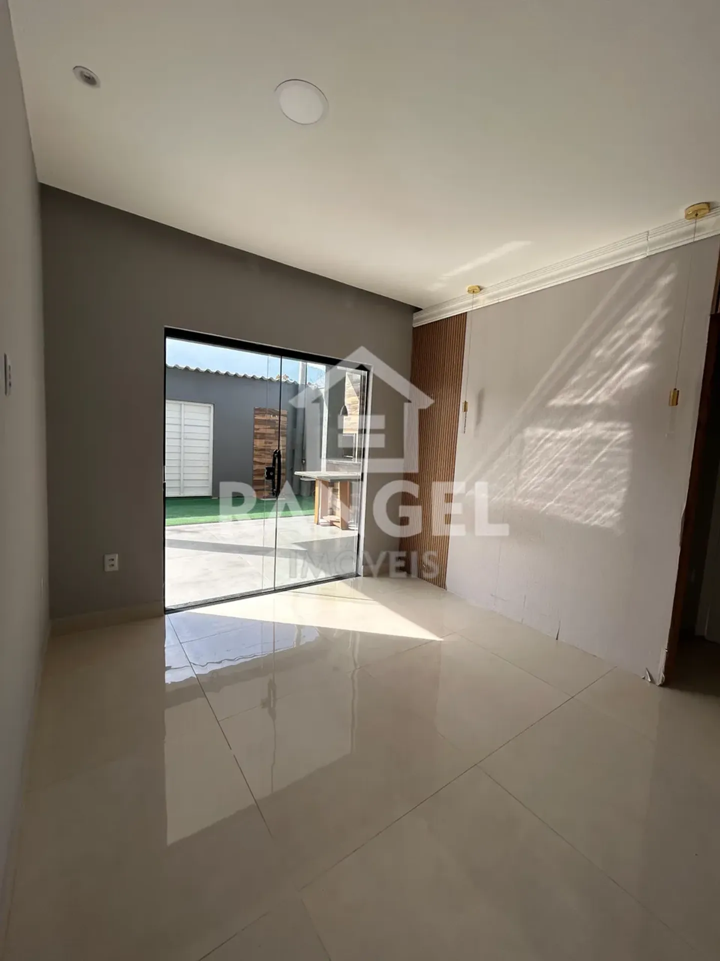 3-bedroom house with a washing machine — photo 5