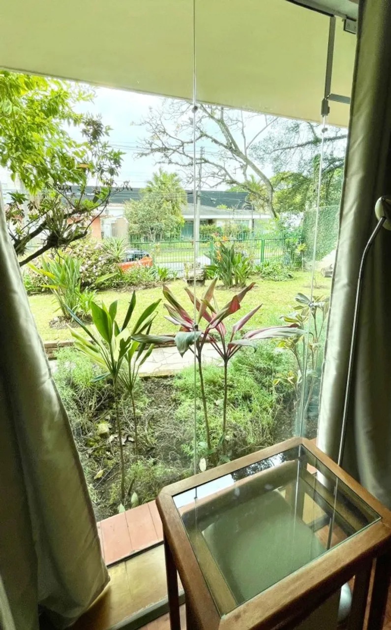 450 m² house with 4 bedrooms and 4 bathrooms — photo 9