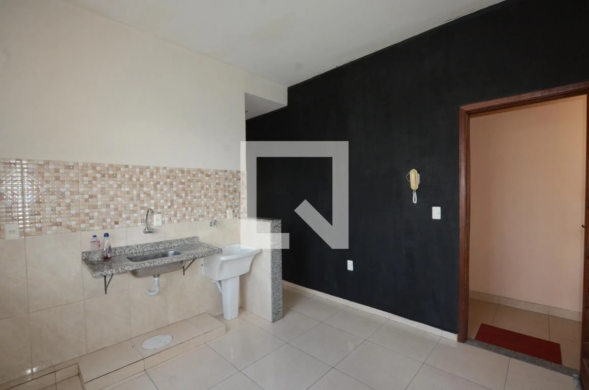 Unfurnished 1-bedroom apartment with gas stove — photo 8