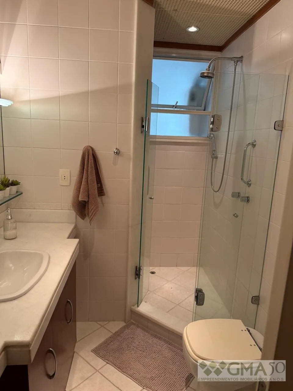 Furnished apartment with 3 bedrooms and 2 bathrooms — photo 2
