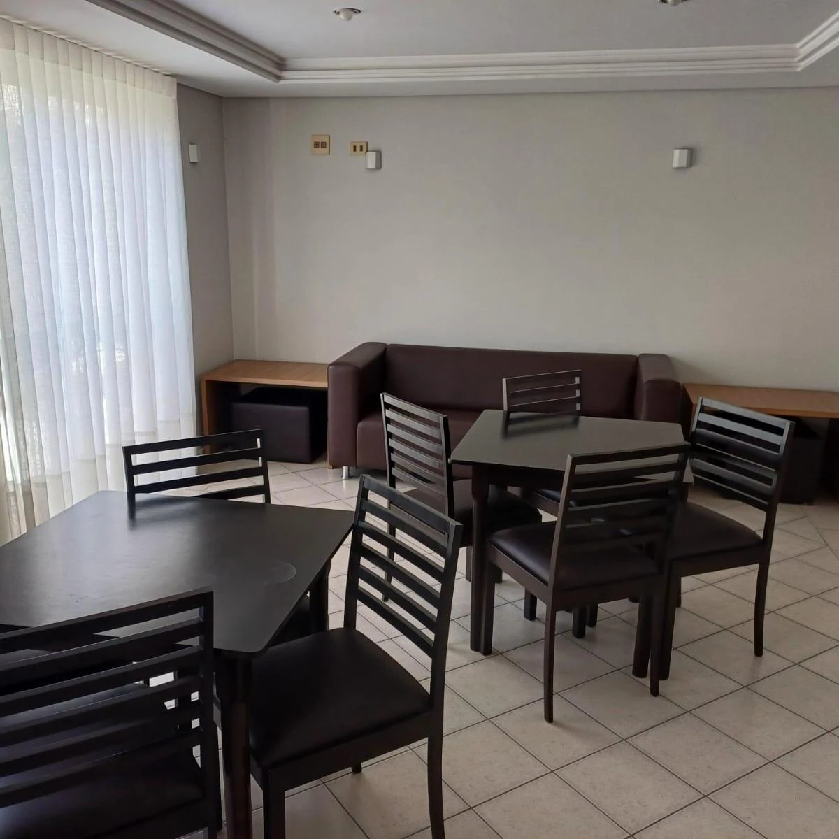 One-bedroom apartment with a washing machine in Curitiba — photo 13