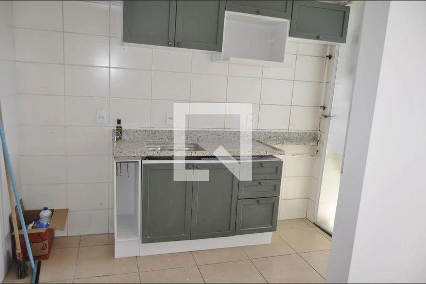 Glass-enclosed balcony in a 2-bedroom apartment, 47 m² — photo 2