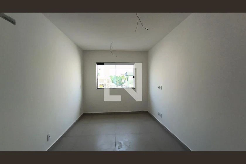 4-bedroom house with 210 m² and 4 parking spaces — photo 45