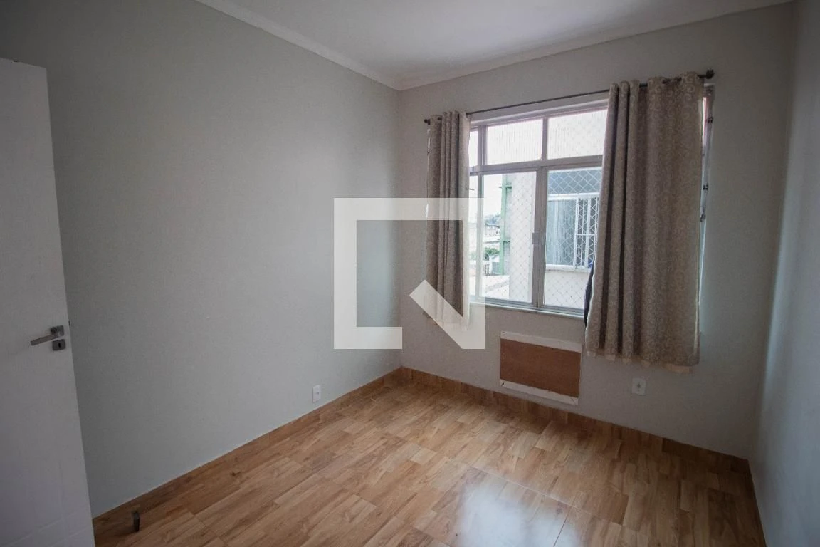 Apartment, 71 m², with wood or laminate floors — photo 3