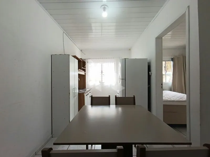One-bedroom apartment with a washing machine